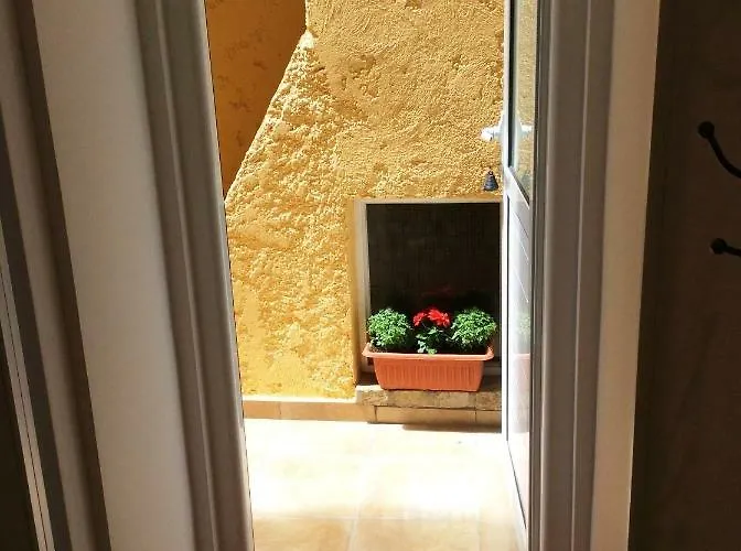 Nicola's Apartamento *