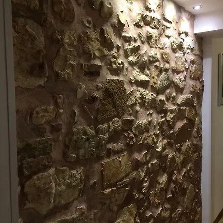 Nicola's Corfu (city)