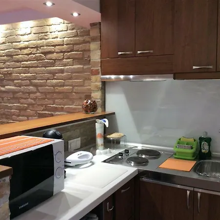 Nicola's Corfu (city)