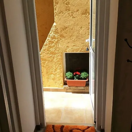 Nicola's Apartment *