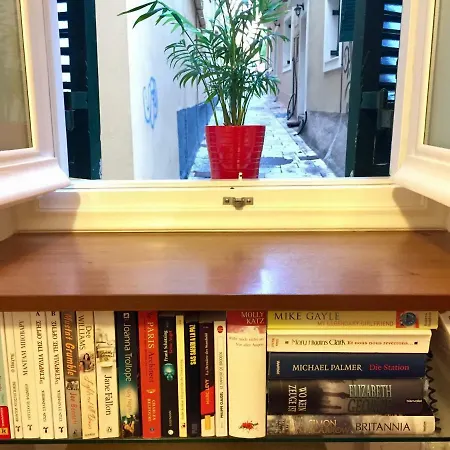 Nicola's Apartmán Corfu (city)